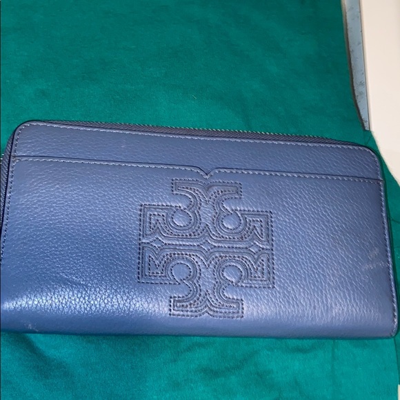 Tory Burch Handbags - Tory Burch wallet